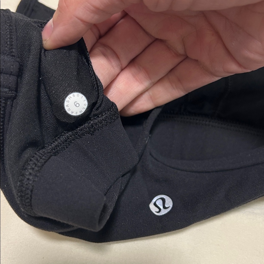 Lululemon Sports Bra. Size 6. Black. No pads. - Picture 3 of 4